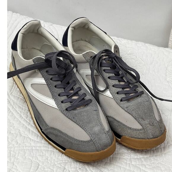 Tretorn Women's Size 9.5 Gray/White Lace Up Athleisure Walking Running Sneaker - Picture 1 of 11